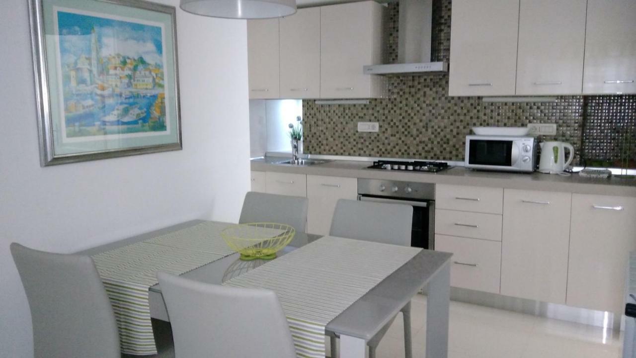 Corte Dei Merli Apartment & Studio ロヴィニ エクステリア 写真